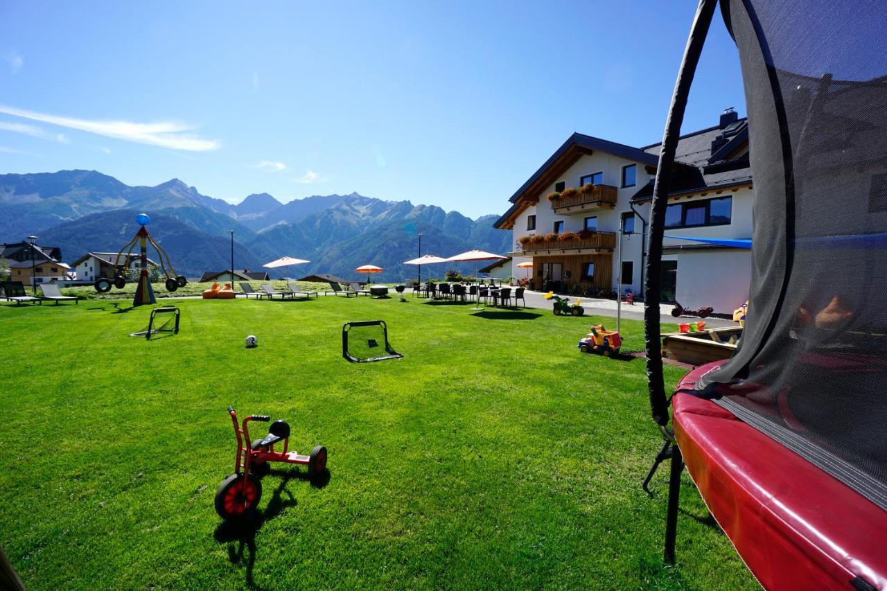Apart-Hotel Alpinsonnenresidenz Fiss Exterior foto