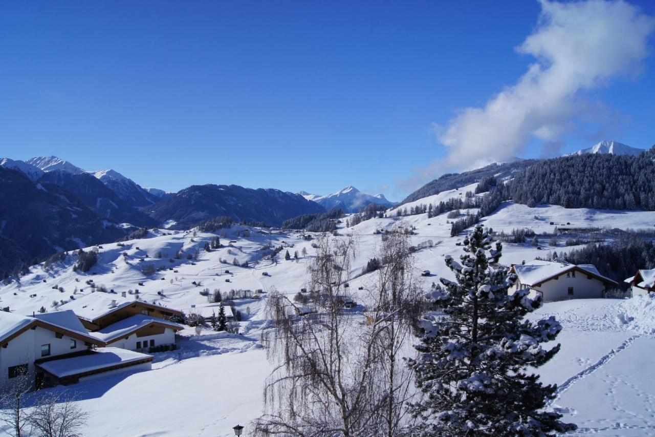 Apart-Hotel Alpinsonnenresidenz Fiss Exterior foto